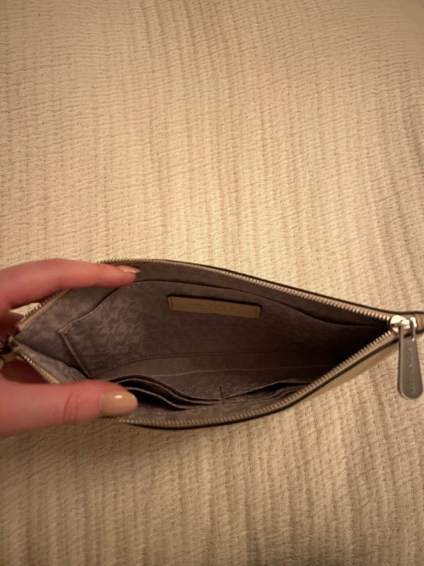 Michael kors clutch beige clearance
