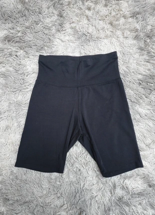 Cycliste short noir taille 36 Shein, brand: Shein, condizioni: Ottime, taglia: S / IT 40 / EU 36, €3.90, €4.80 include la Protezione acquisti