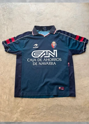 1998-2000 Osasuna club futbol kit, marque: Astore, état: Très bon état, taille: L, 150,00 €, 158,20 € Protection acheteurs incluse