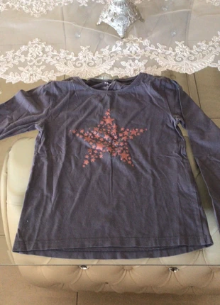 Pull gris à étoile 8ans , brand: Kiabi, condition: Very good, size: 8 years / 128 cm, €2.00, €2.80 includes Buyer Protection
