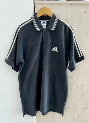 Polo Adidas noir logo brodé en blanc taille L/XL année 1999, marca: adidas, estado: Muy bueno, tamaño: L, 10,00 €, 11,20 € Protección al comprador incluida
