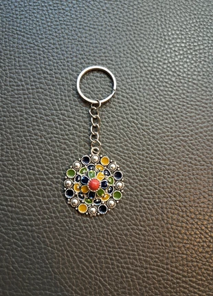 Porte clés kabyle fantaisie, marque: Fantaisie, état: Neuf avec étiquette, 6,00 €, 7,00 € Protection acheteurs incluse