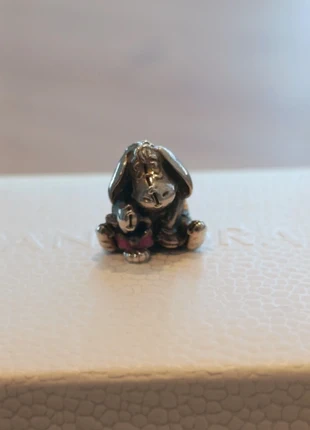 Pandora Charm Disney Eeyore.🌿, marke: Pandora, zustand: Sehr gut, 30,00 €, 32,20 € inklusive Vinted-Käuferschutz