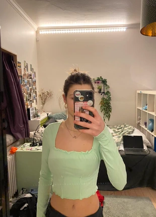 groene longsleeve, merk: Vintage, staat: Nieuw zonder prijskaartje, maat: S / 36 / 8, € 5,00, € 5,95 inclusief Kopersbescherming