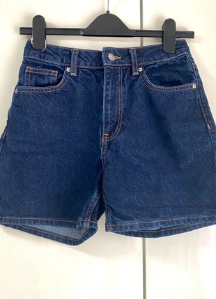 Short en jean brut, marque: H&M, état: Neuf sans étiquette, taille: XS / 34 / 6, 6,00 €, 7,00 € Protection acheteurs incluse