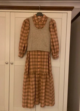 Brand new tagged Set long designar formula dress and Mango knitwear gilet, brand: Fórmula Joven, condition: New with tags, size: S / UK 8-10, £53.00, £56.35 includes Buyer Protection