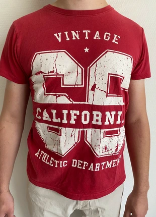 T-shirt rouge Cincinati - Taille S, condizioni: Buone, taglia: S, €1.00, €1.75 include la Protezione acquisti