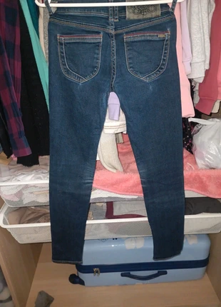 Jean fille skinny slim taille 24, marque: Les Temps des Cerises, état: Très bon état, taille: XS, 6,00 €, 7,00 € Protection acheteurs incluse