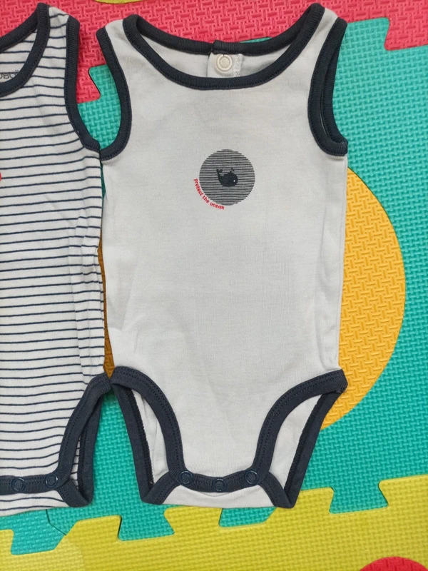 Lot de 3 bodies sans manches 3 mois - photo numéro 3