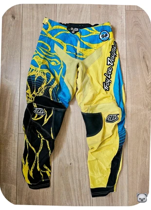 Pantalon de motocross vtt troy lee designs bleu jaune taille 40, marque: Troy Lee Designs, état: Très bon état, taille: M, 54,90 €, 58,35 € Protection acheteurs (Pro) incluse