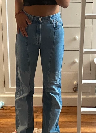 Jean patchwork , marque: Pull & Bear, état: Neuf sans étiquette, taille: XS / 34 / 6, 15,00 €, 16,45 € Protection acheteurs incluse