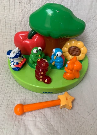 Jouet musical TOMY - Arbre magique avec baguette interactive, brand: Tomy, condizioni: Buone, taglia: Taglia unica, €8.00, €9.10 include la Protezione acquisti