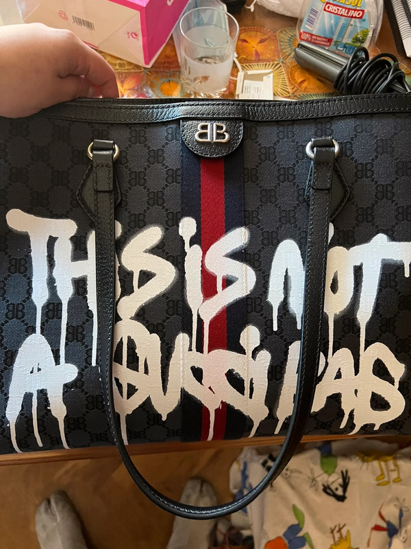 The hacker project graffiti bag Gucci x Balenciaga