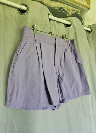 Short fluide Stradivarius, marke: Stradivarius, zustand: Neu, größe: L / 40 / 12, 5,00 €, 5,95 € inklusive Vinted-Käuferschutz