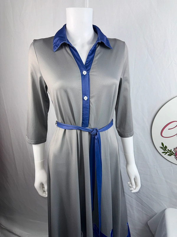 Beautiful Women’s Dress Size M 3