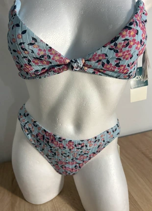 Conjunto bikini Roxy Love The Surfrider Azul floral, marque: Roxy, état: Neuf sans étiquette, taille: XS / 34 / 6, 35,00 €, 37,45 € Protection acheteurs incluse