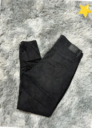 Jean Levis W32 l30, brand: Levi's, condition: Good, size: L / 40 / 12, €12.99, €14.34 includes Buyer Protection Pro