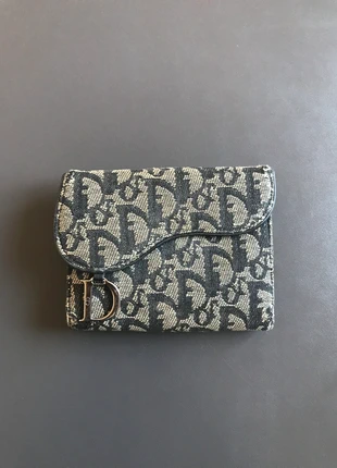 Porte-monnaie Dior Saddle 2000's vintage motif "Trotter" en toile intérieur cuir noir, marke: Dior, modell: Saddle, zustand: Gut, 150,00 €, 158,20 € inklusive Vinted-Käuferschutz