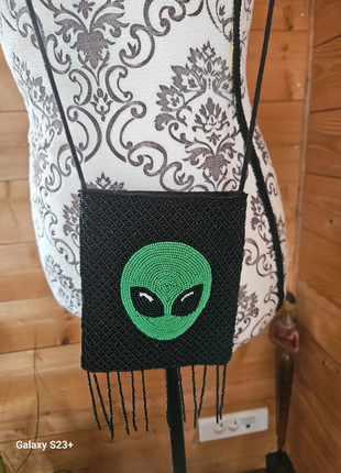 Bershka sac alien, marque: Bershka, état: Très bon état, 2,00 €, 2,80 € Protection acheteurs incluse