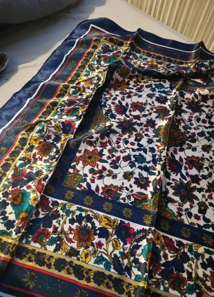 Foulard polyester de satin, brand: Vintage, condition: Very good, €3.00, €3.85 includes Buyer Protection