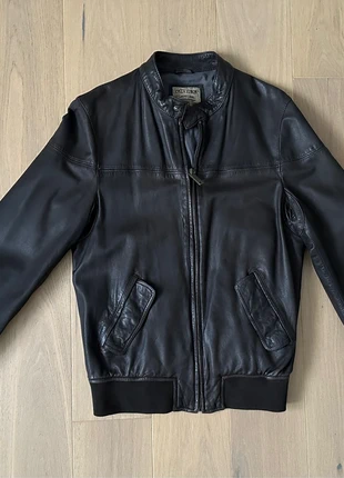 Veste en cuir Chevignon marron, merk: Chevignon, staat: Heel goed, maat: M, € 50,00, € 53,20 inclusief Kopersbescherming