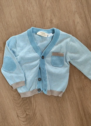 Nieuw vestje 62-68, merk: Lupilu, staat: Nieuw zonder prijskaartje, maat: 3-6 maanden / 62 cm, € 2,50, € 3,33 inclusief Kopersbescherming