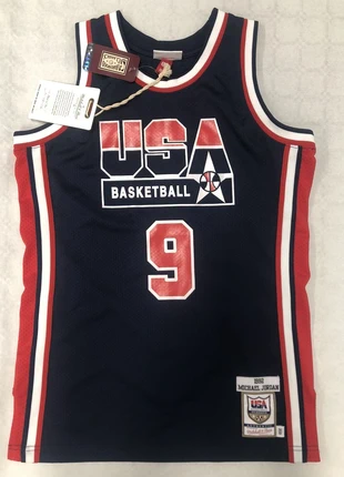 Maillot USA Basketball 1992 Michael Jordan – Mitchell & Ness  (Medium / 40), brand: Mitchell & Ness, condizioni: Nuovo con cartellino, taglia: M, €179.00, €188.65 include la Protezione acquisti Pro