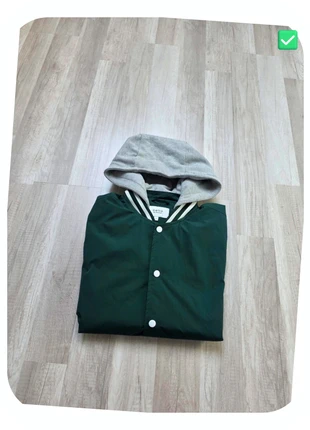 Veste manteau avec capuche celio taille M style urbain/ sku18, merk: Celio, staat: Heel goed, maat: M, € 15,00, € 16,45 inclusief Kopersbescherming