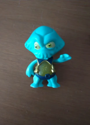 Figurine exogini captain parrot preciozi, brand: Exogini, condizioni: Ottime, taglia: Taglia unica, €1.50, €2.28 include la Protezione acquisti