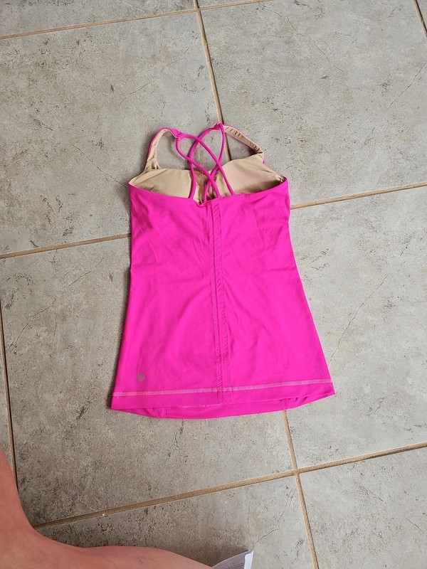 Lululemon Free To Be Tank Top Size 2 3