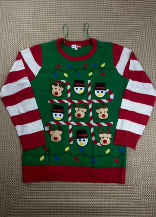 Pull moche de Noël avec jeu morpion Taille XL, marke: Noël, zustand: Sehr gut, größe: XL / 42 / 14, 20,00 €, 21,70 € beinhaltet Vinted-Käuferschutz Pro