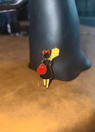 pin's broche kiki la petite sorcière, brand: Studio Ghibli, condition: Very good, €4.90, €5.85 includes Buyer Protection Pro