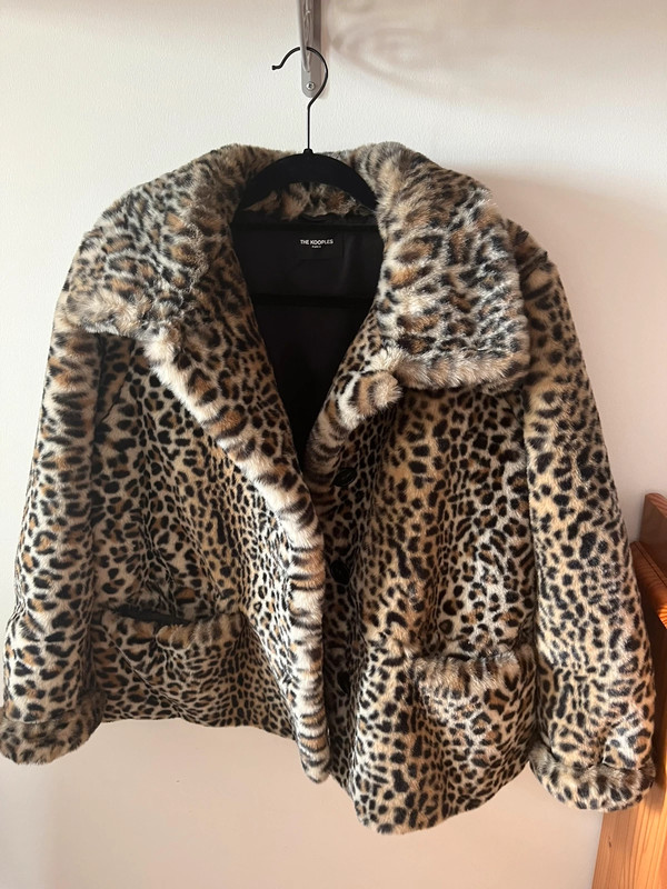 manteau en fausse fourrure leopard