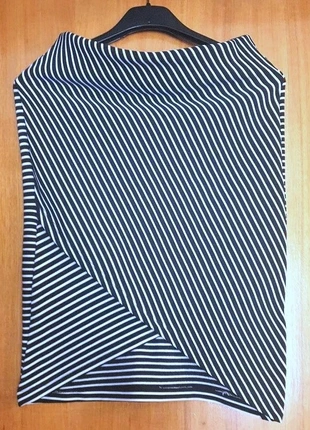 Saia travada - tamanho M, marca: Bershka, estado: Muito bom, tamanho: M / 38 / 10, €2.50, €3.33 inclui Proteção do Comprador