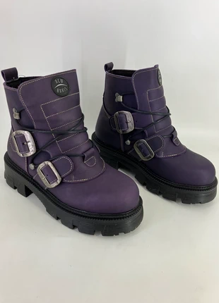 Botín piel New Boris plataforma morado nuevo, merk: New Boris, staat: Heel goed, maat: 41, € 150,00, € 158,20 inclusief Kopersbescherming