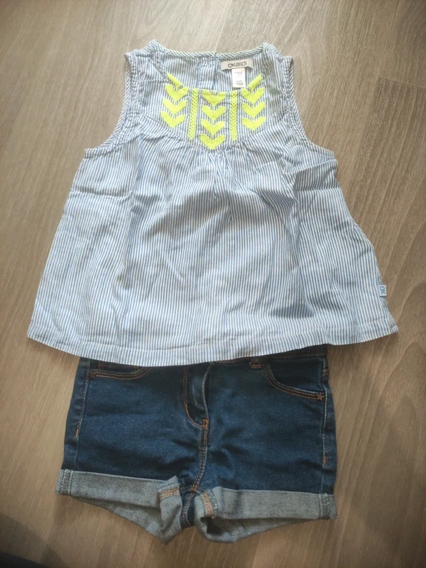 Ensemble short et haut taille 4 ans en parfait état Kiabi et Okaïdi