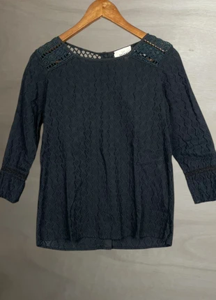 Blouse noir en coton Sézane avec bouton a l’arrière/dos taille 34 Xs, merk: Sézane, staat: Heel goed, maat: XS / 34 / 6, € 20,00, € 21,70 inclusief Kopersbescherming Pro