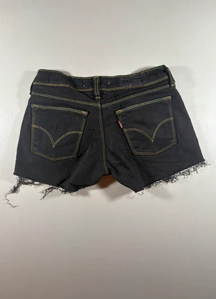 #66 short Levi’s Strauss & Co 572 Boot Cut taille 100% coton noir, marque: Levi Strauss & Co., état: Très bon état, taille: XS / 34 / 6, 8,00 €, 9,10 € Protection acheteurs incluse