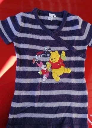Tunique en laine Winnie, brand: Disney, condizioni: Buone, taglia: 6 anni / 116 cm, €1.00, €1.75 include la Protezione acquisti
