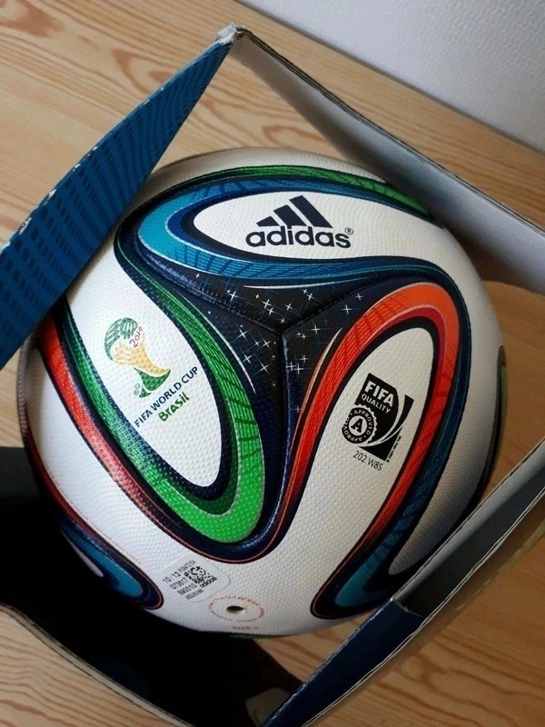brazuca ballon de match officiel FIFA coupe du 2014 Brésil (kick-off - Vinted