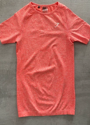 Gymshark t-shirt, brand: Gymshark, condizioni: Ottime, taglia: S / IT 40 / EU 36, €15.00, €16.45 include la Protezione acquisti