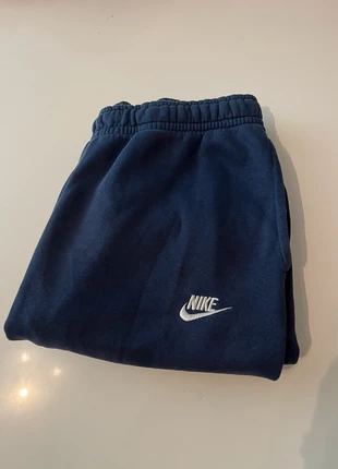 Jogging Nike Bleu Foncé, marque: Nike, état: Bon état, taille: M, 6,00 €, 7,00 € Protection acheteurs incluse