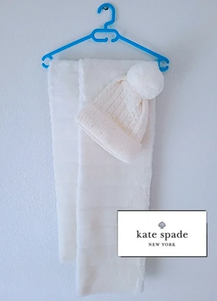 Étole fourrure Kate Spade étole de mariage écharpe blanc, marke: Kate Spade, zustand: Neu, 9,00 €, 10,15 € inklusive Vinted-Käuferschutz