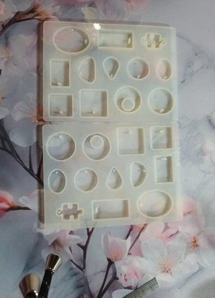 2 moules pour pendentifs, estado: Bueno, 4,00 €, 4,90 € Protección al comprador incluida