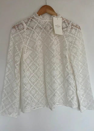 Blouse Sezane, merk: Sézane, staat: Nieuw met prijskaartje, maat: XS / 34 / 6, € 65,00, € 68,95 inclusief Kopersbescherming