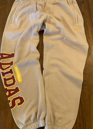 Pantaloni Adidas Originals COTONE, marke: adidas, zustand: Neu, größe: M, 24,90 €, 26,85 € inklusive Vinted-Käuferschutz