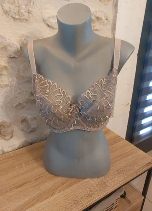 Soutien gorge gorteks neuf, marque: Gorteks, état: Neuf avec étiquette, taille: 105F, 12,00 €, 13,30 € Protection acheteurs incluse