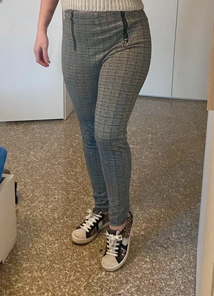 Pantalone stretch invernale, marca: Stradivarius, estado: Muy bueno, tamaño: M / 38 / 10, 3,50 €, 4,38 € Protección al comprador incluida