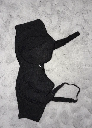 Soutien gorge en dentelle transparente , marque: Gorteks, état: Très bon état, taille: 80D, 2,00 €, 2,80 € Protection acheteurs incluse