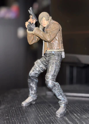 Leon Kennedy - NECA Figure - Resident evil, marca: NECA, estado: Muy bueno, tamaño: Talla única, 40,00 €, 42,70 € Protección al comprador incluida